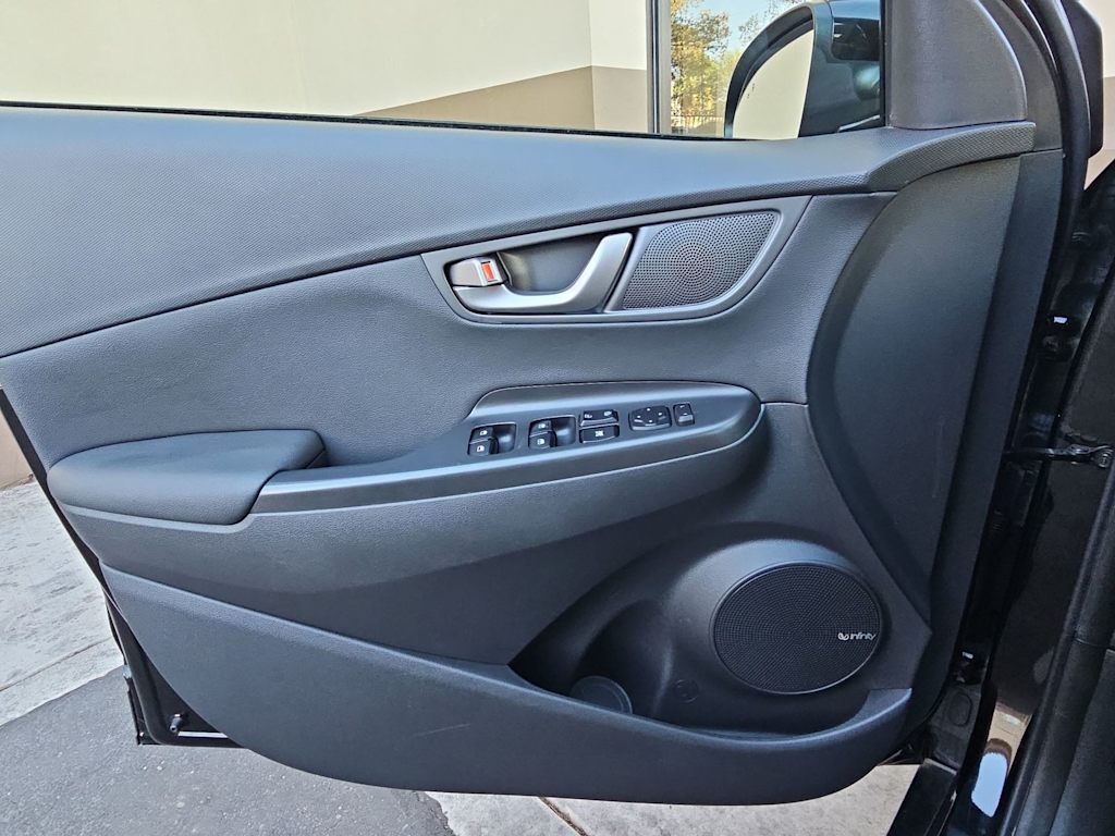 Thumbnail: 2021 Hyundai Kona - 27