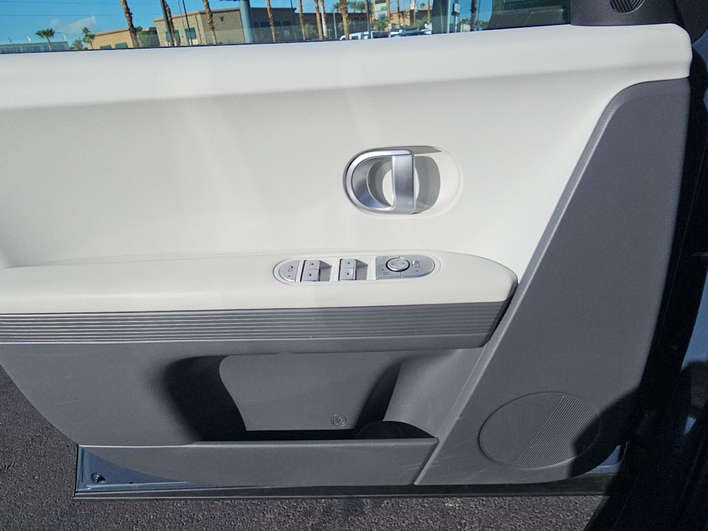 Thumbnail: 2024 Hyundai Ioniq 5 - 28