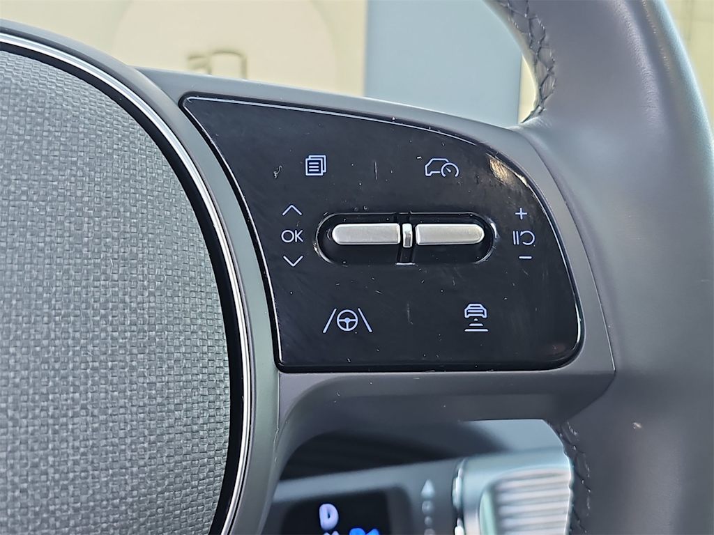 Thumbnail: 2023 Hyundai Ioniq 5 - 27