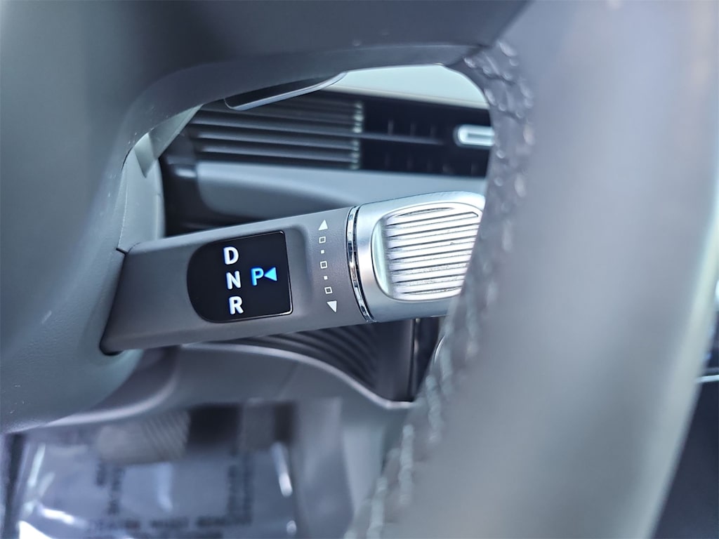 Thumbnail: 2023 Hyundai Ioniq 5 - 22