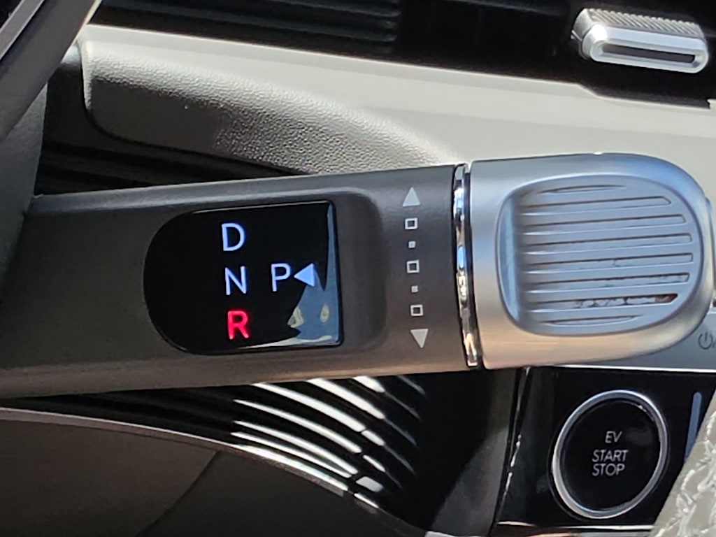 Thumbnail: 2024 Hyundai Ioniq 5 - 24