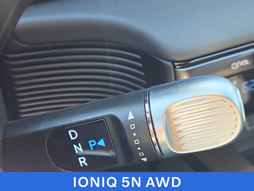 Thumbnail: 2025 Hyundai Ioniq 5 - 24