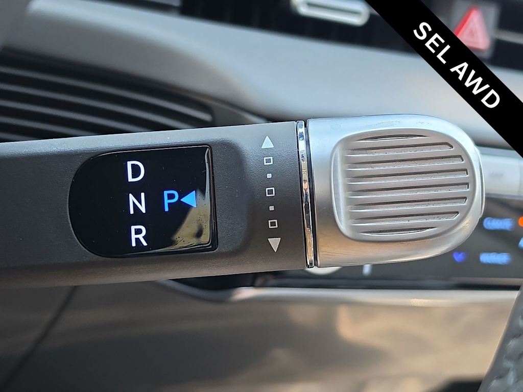 Thumbnail: 2022 Hyundai Ioniq 5 - 22