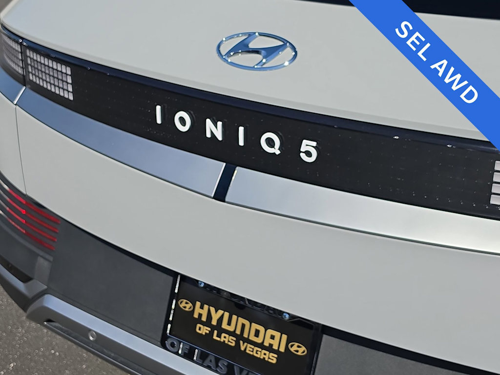 Thumbnail: 2023 Hyundai Ioniq 5 - 7