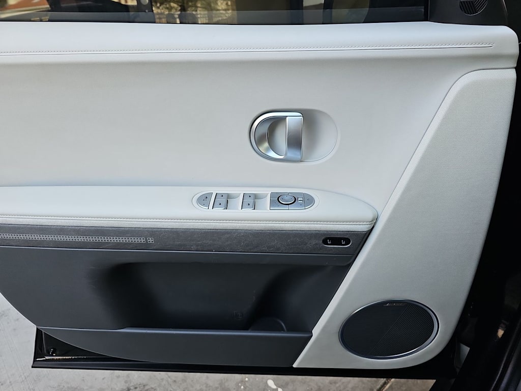 Thumbnail: 2024 Hyundai Ioniq 5 - 27