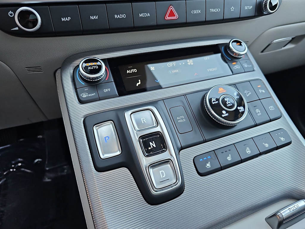 Thumbnail: 2025 Hyundai Palisade - 15