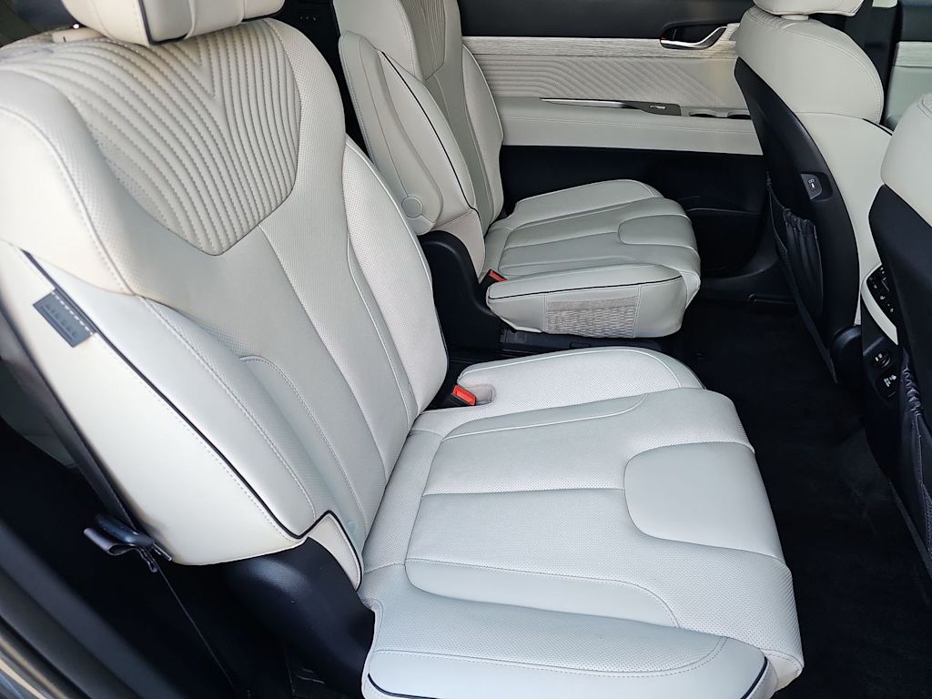 Thumbnail: 2025 Hyundai Palisade - 24