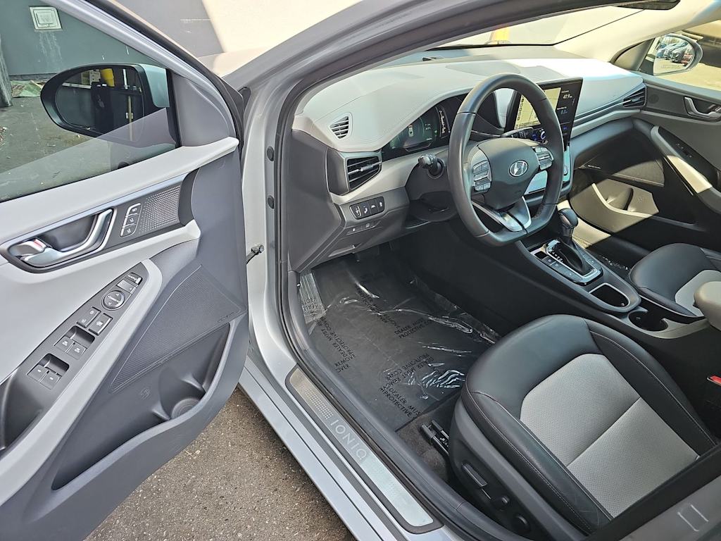 Thumbnail: 2020 Hyundai Ioniq - 2