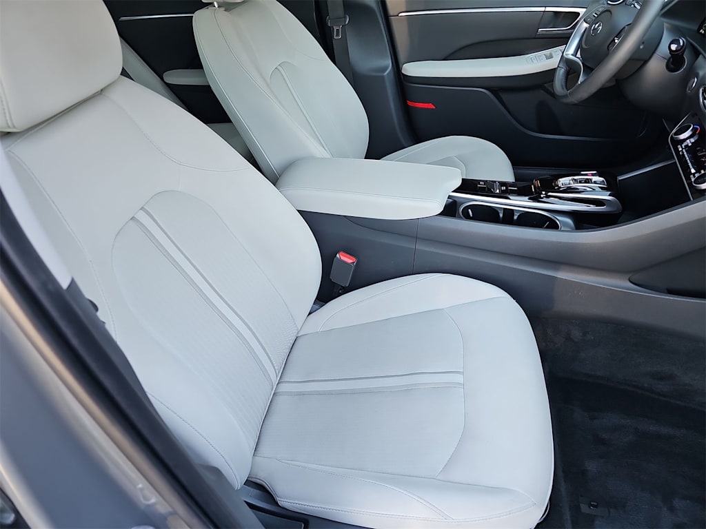 Thumbnail: 2023 Hyundai Sonata - 12