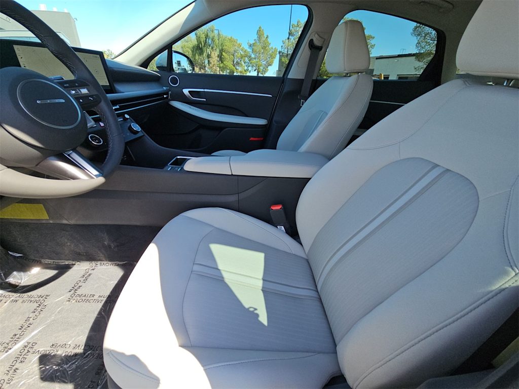 Thumbnail: 2024 Hyundai Sonata - 10