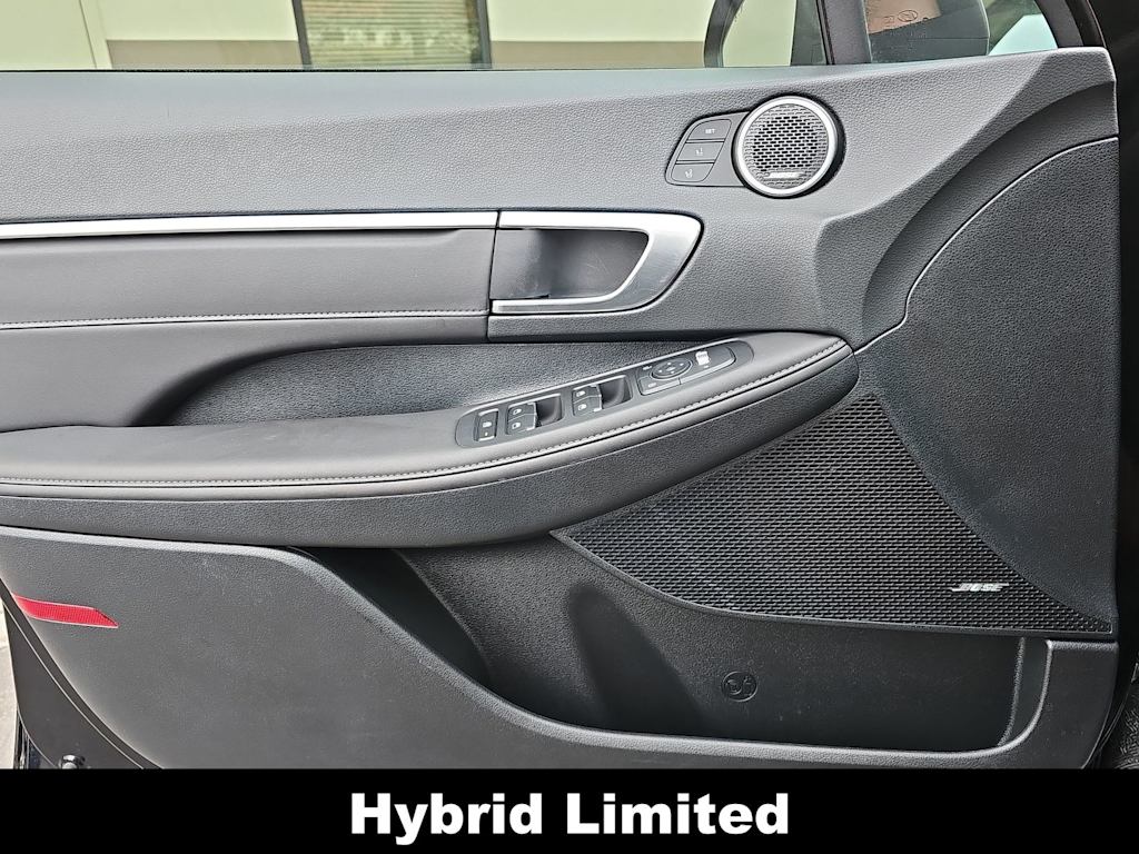 Thumbnail: 2023 Hyundai Sonata - 28