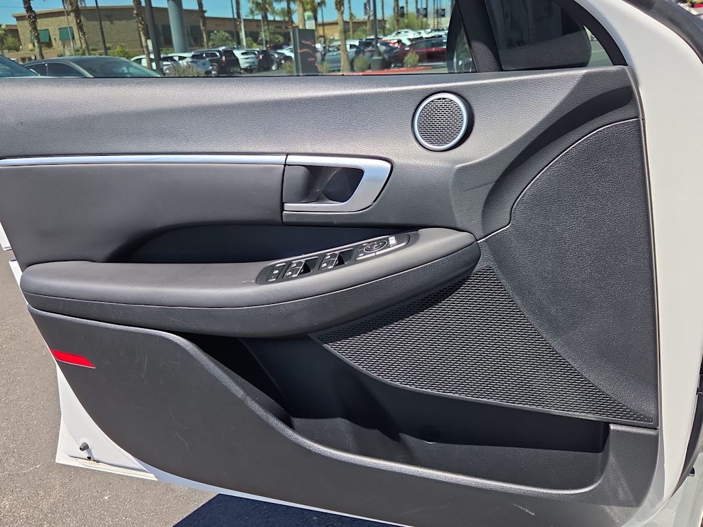 Thumbnail: 2023 Hyundai Sonata - 29
