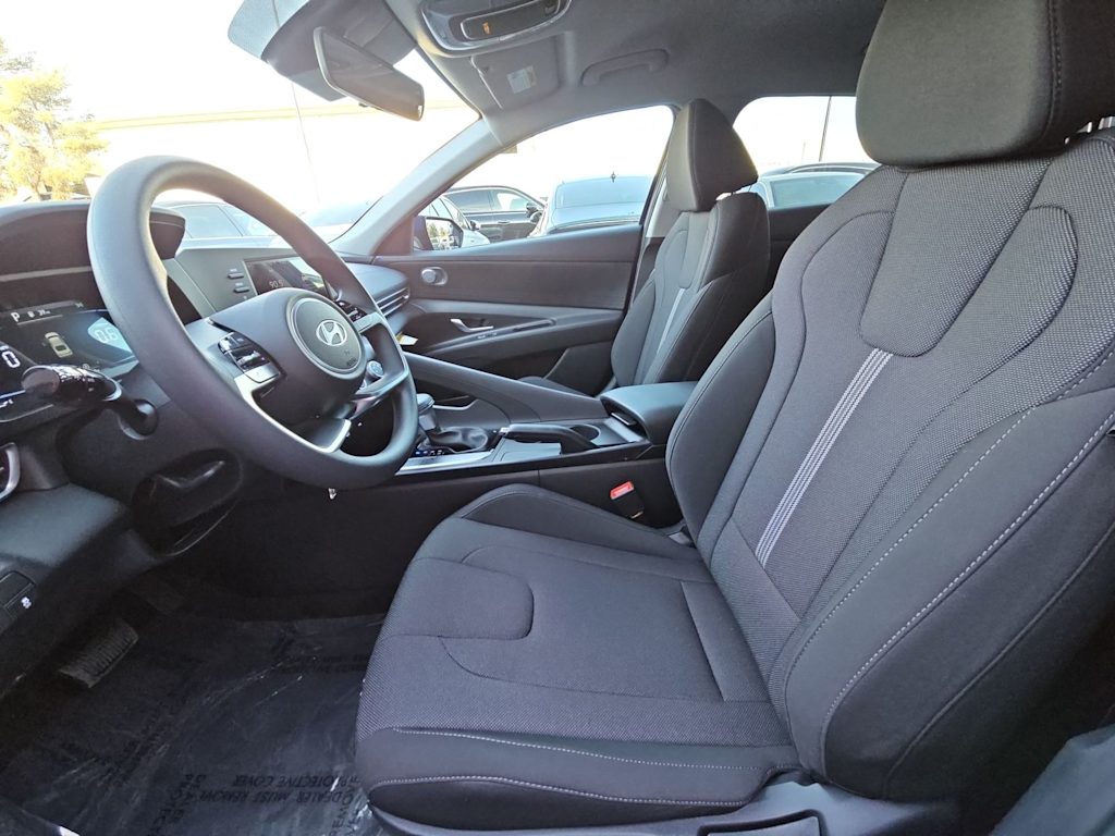 Thumbnail: 2026 Hyundai Elantra - 11