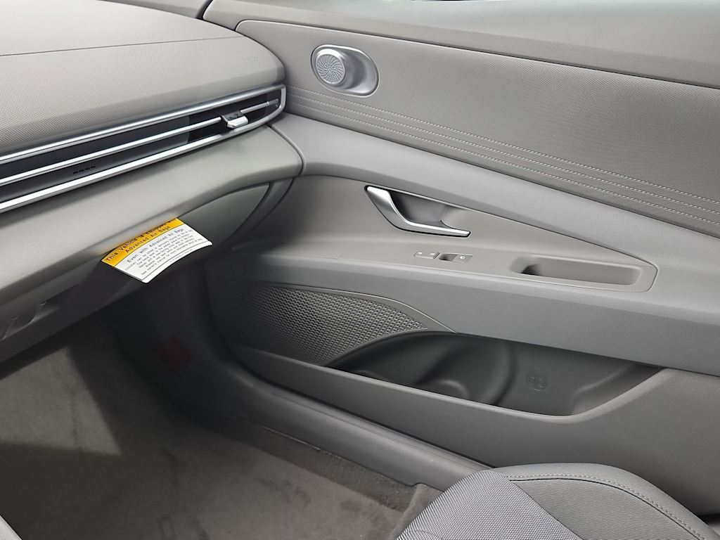 Thumbnail: 2026 Hyundai Elantra - 27