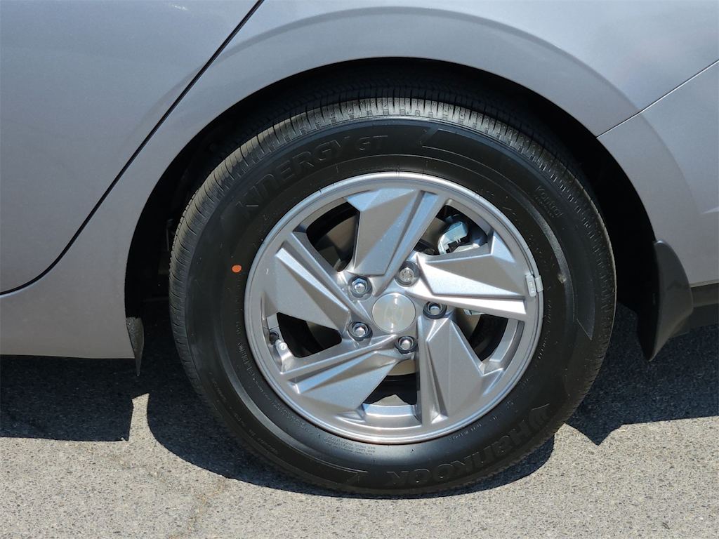 Thumbnail: 2025 Hyundai Elantra - 8