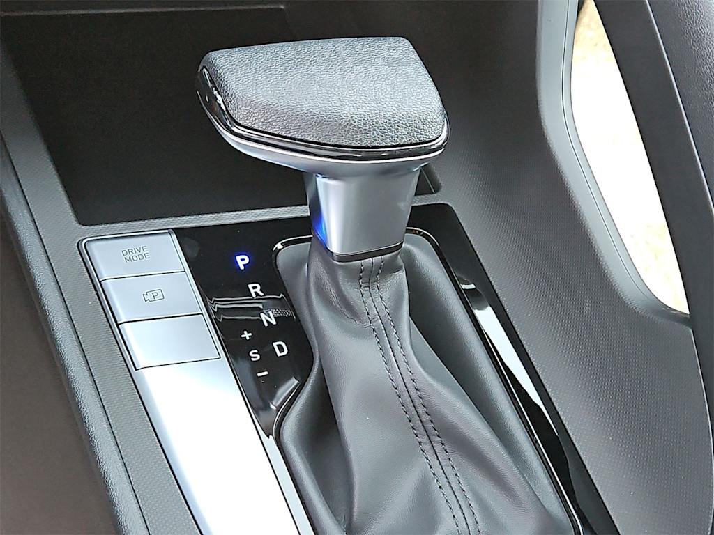 Thumbnail: 2025 Hyundai Elantra - 16