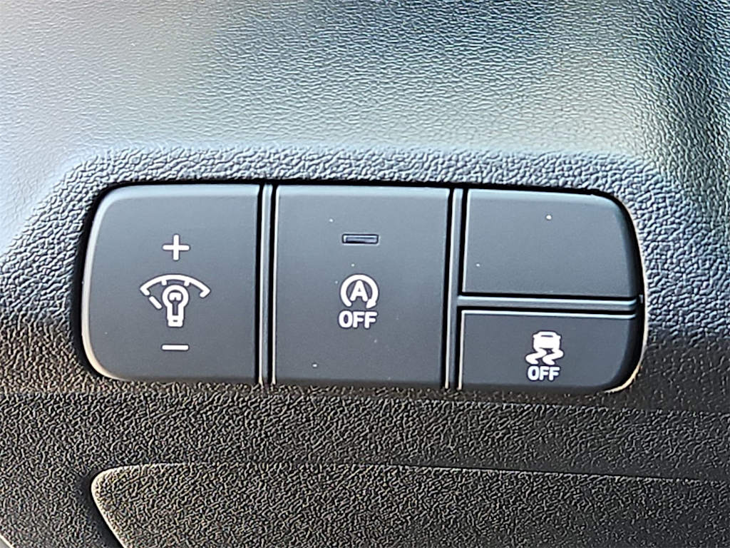 Thumbnail: 2025 Hyundai Elantra - 25