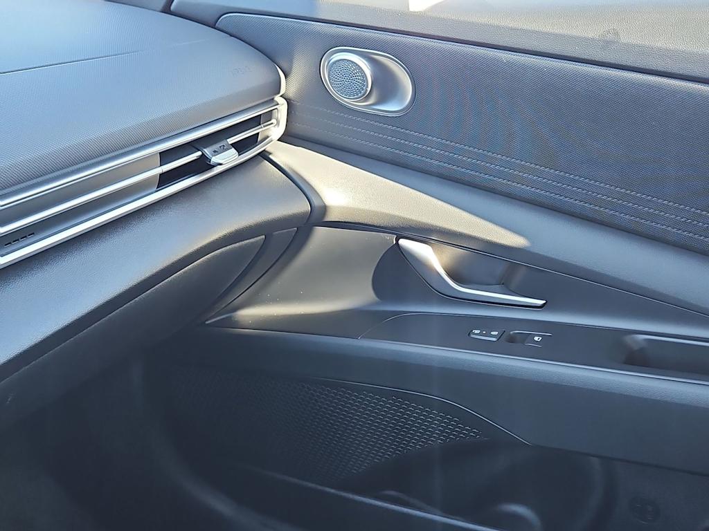 Thumbnail: 2026 Hyundai Elantra - 29