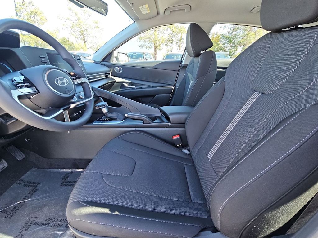 Thumbnail: 2026 Hyundai Elantra - 10