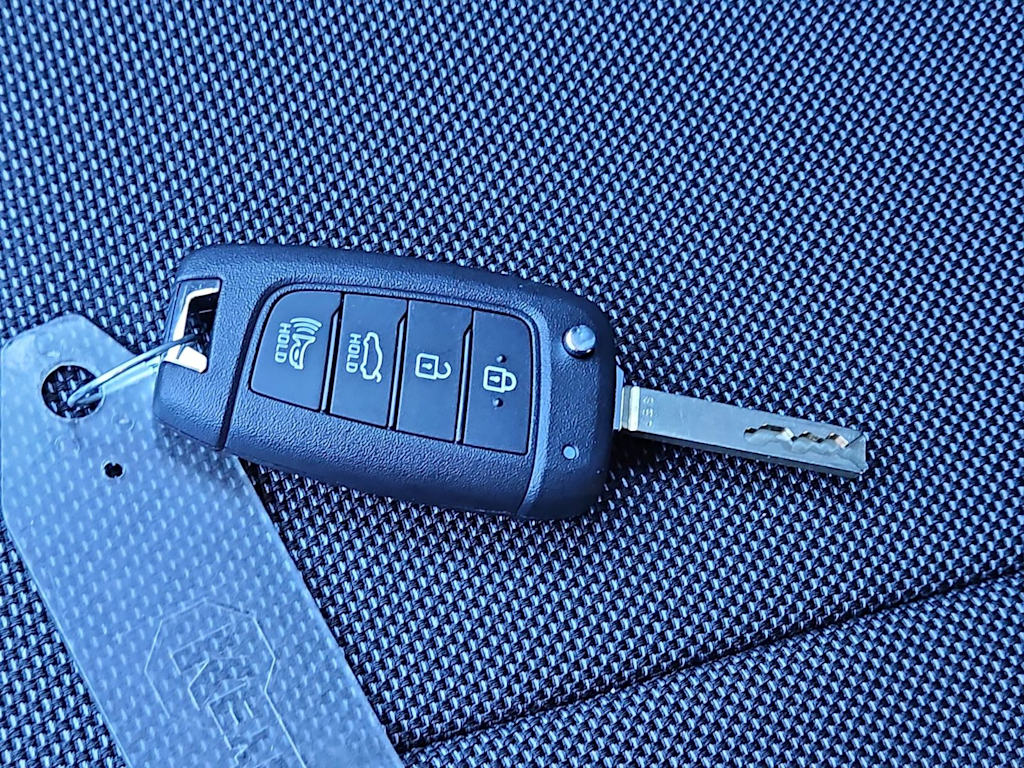 Thumbnail: 2026 Hyundai Elantra - 18