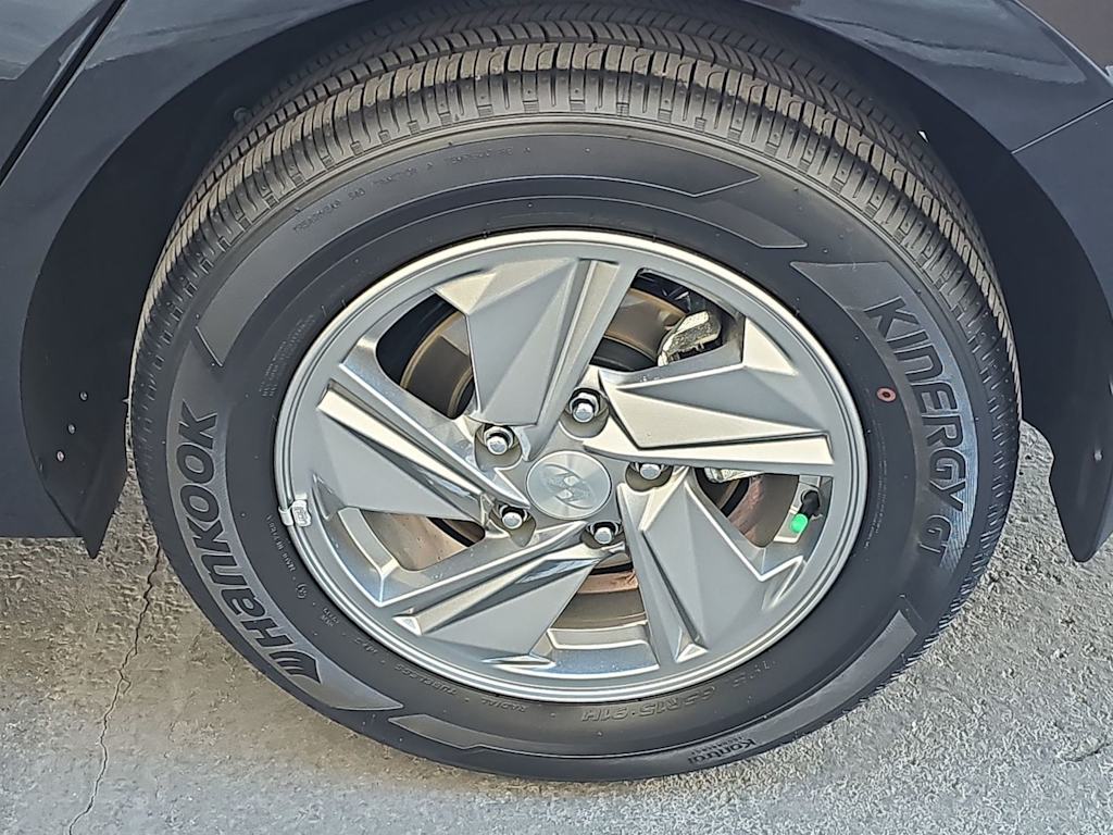 Thumbnail: 2026 Hyundai Elantra - 8