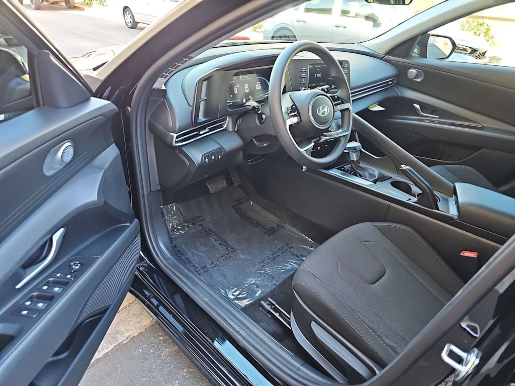 Thumbnail: 2026 Hyundai Elantra - 2