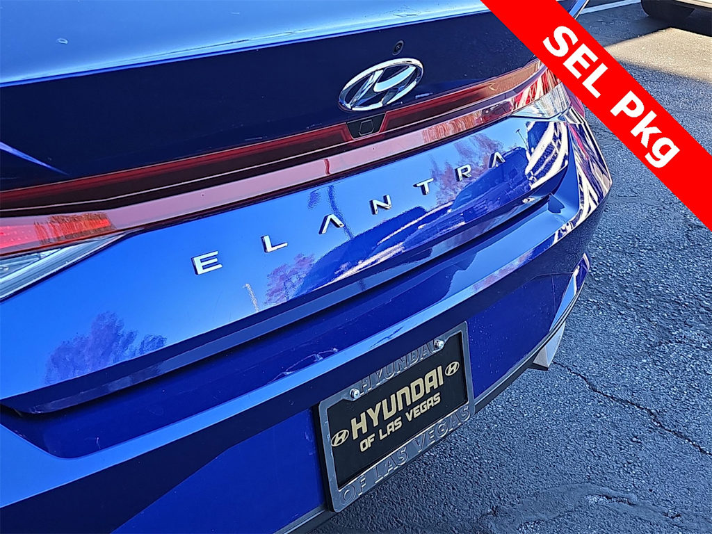 Thumbnail: 2023 Hyundai Elantra - 23