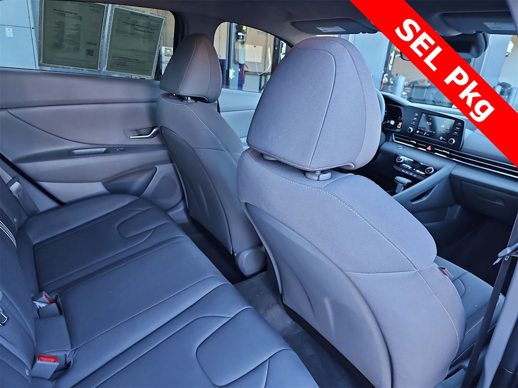 Thumbnail: 2023 Hyundai Elantra - 11