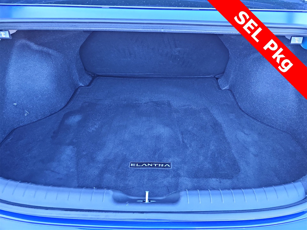 Thumbnail: 2023 Hyundai Elantra - 16