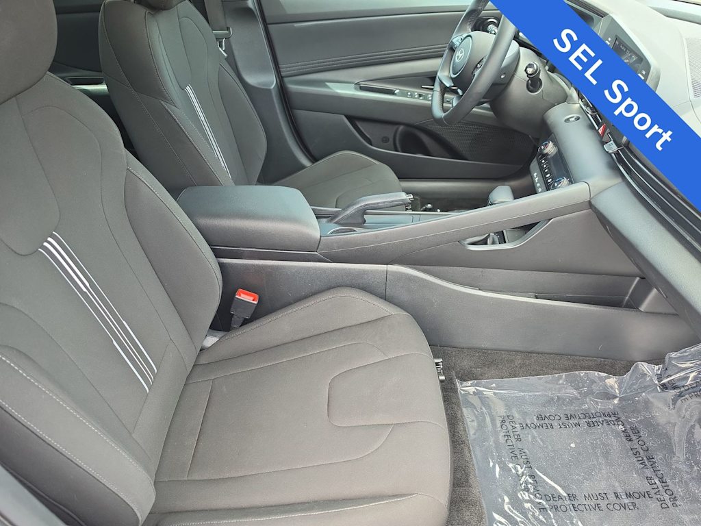 Thumbnail: 2025 Hyundai Elantra - 23