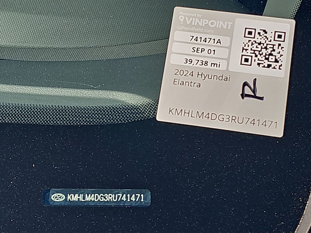 Thumbnail: 2024 Hyundai Elantra - 17