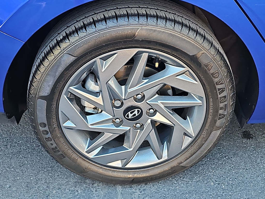 Thumbnail: 2024 Hyundai Elantra - 8