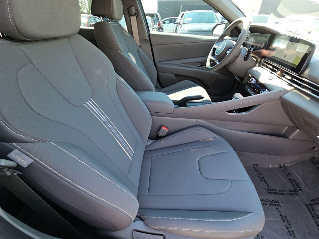 Thumbnail: 2024 Hyundai Elantra - 24