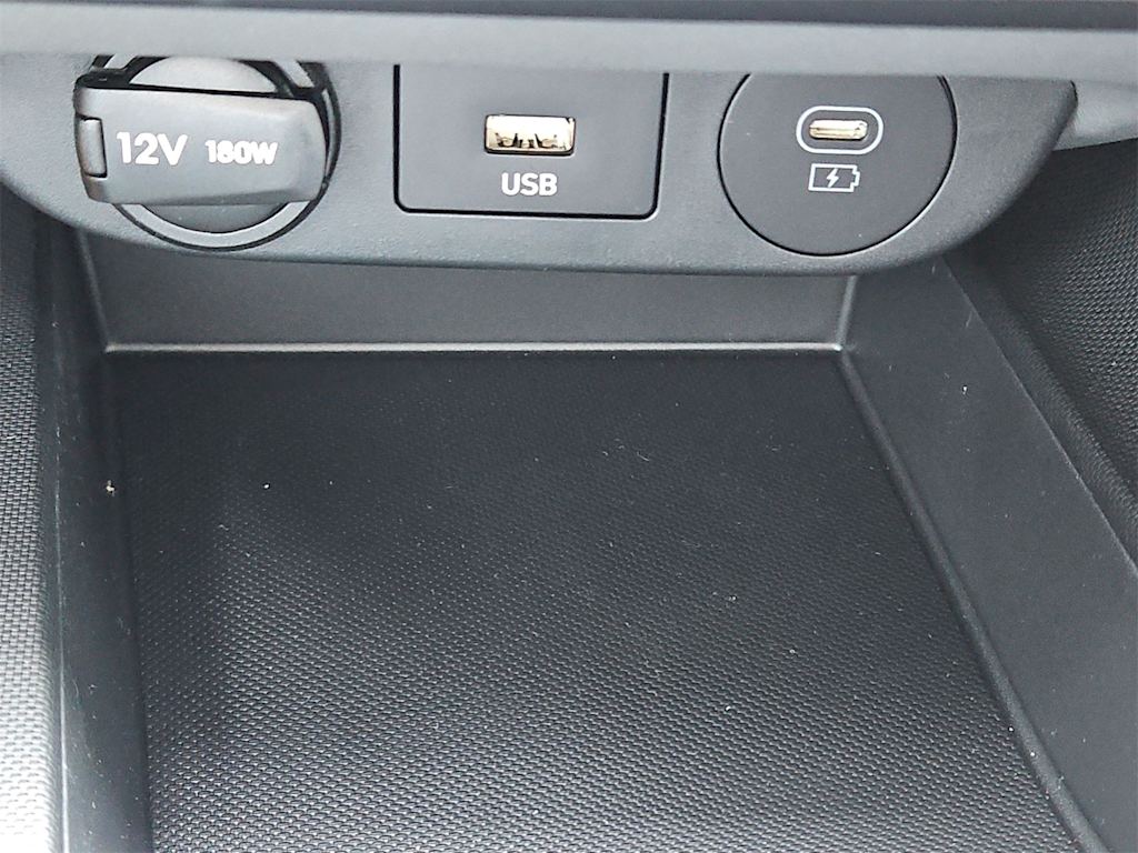 Thumbnail: 2024 Hyundai Elantra - 17