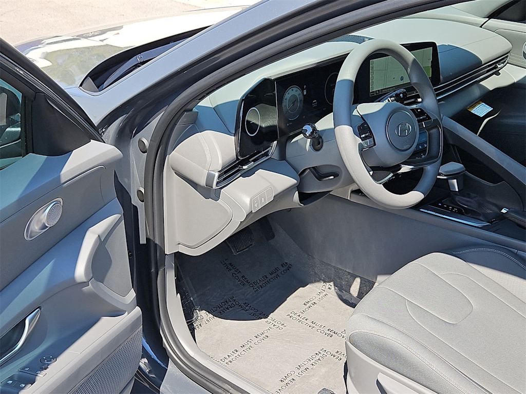 Thumbnail: 2024 Hyundai Elantra - 9