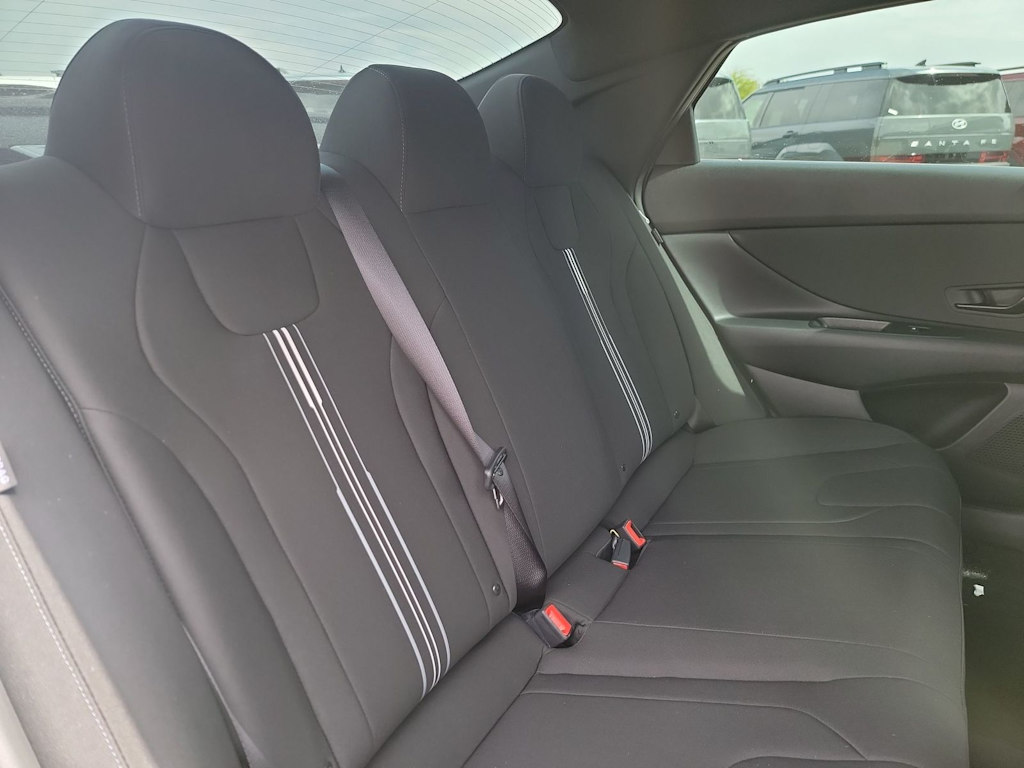 Thumbnail: 2025 Hyundai Elantra - 23