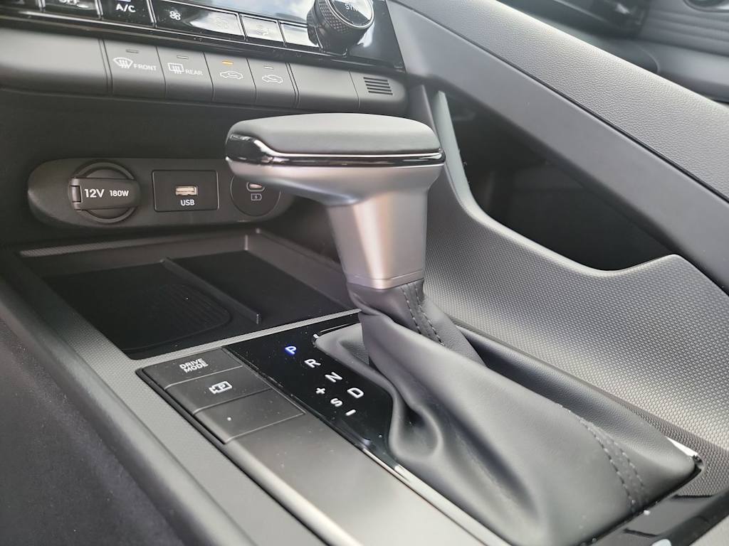 Thumbnail: 2025 Hyundai Elantra - 14
