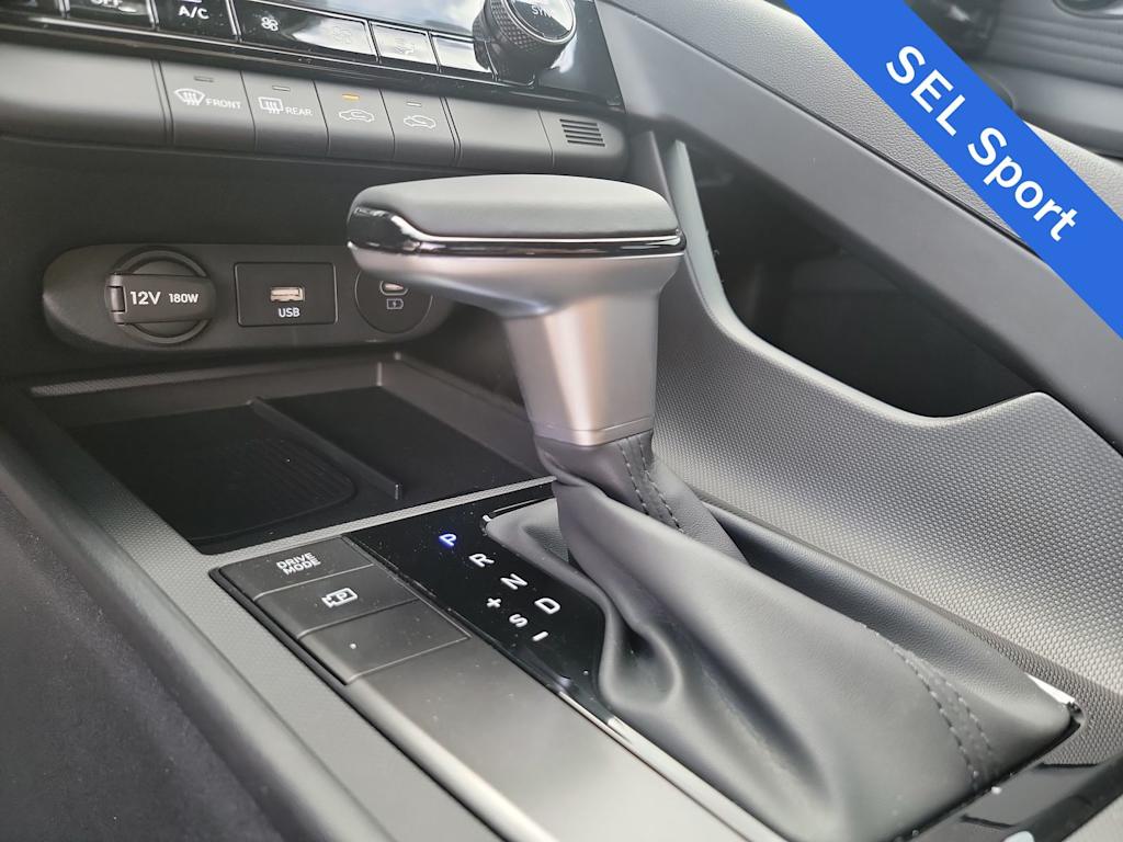 Thumbnail: 2025 Hyundai Elantra - 14