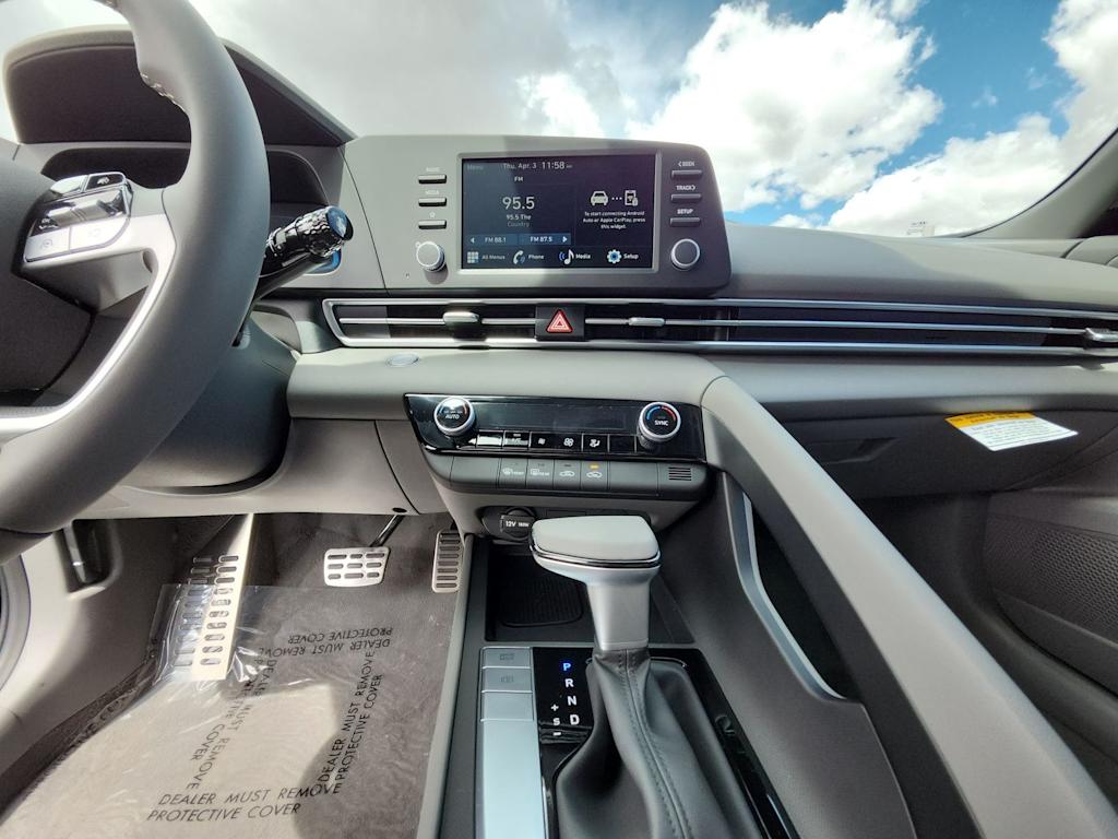 Thumbnail: 2025 Hyundai Elantra - 12