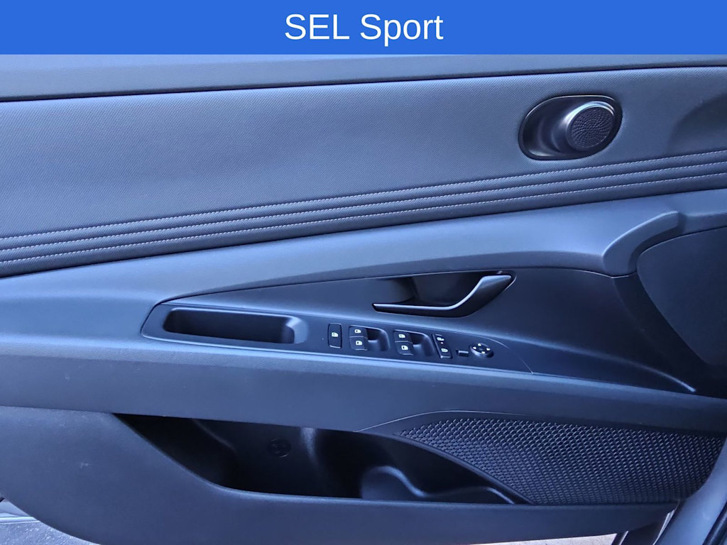 Thumbnail: 2025 Hyundai Elantra - 27