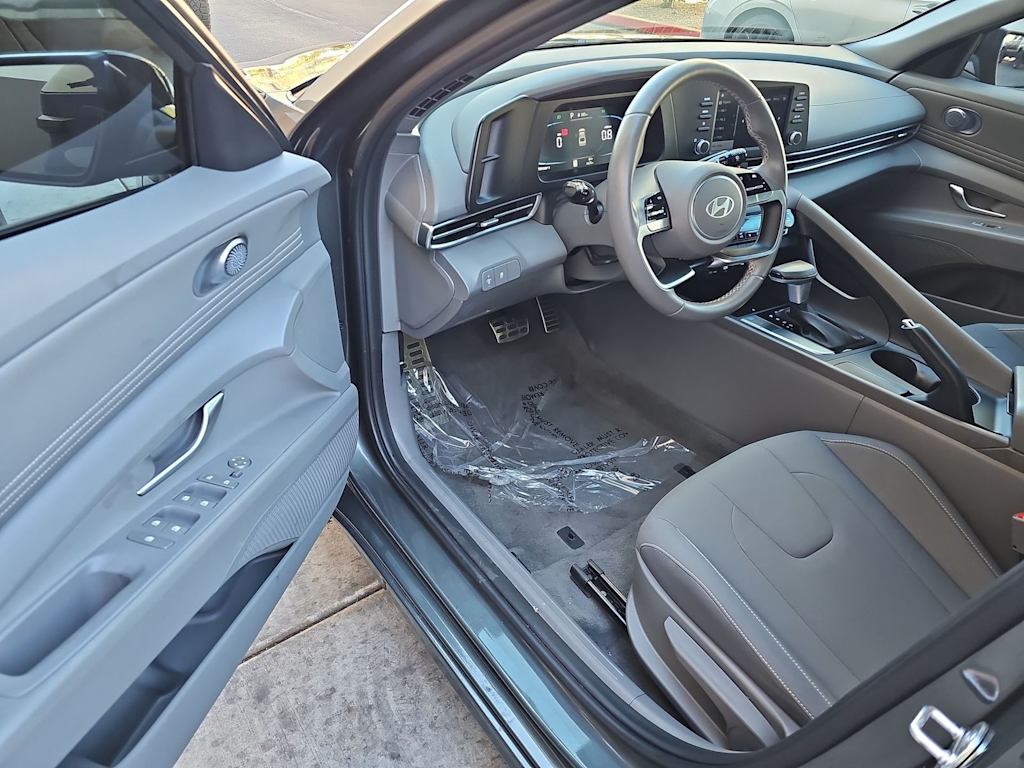 Thumbnail: 2025 Hyundai Elantra - 10