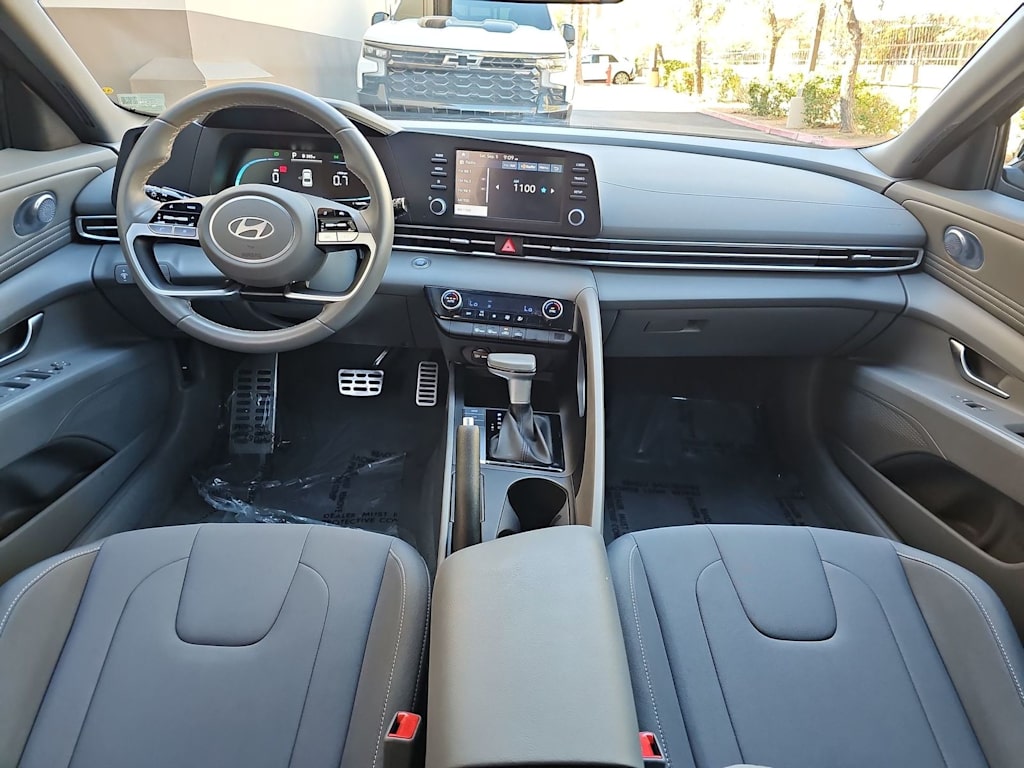Thumbnail: 2025 Hyundai Elantra - 2