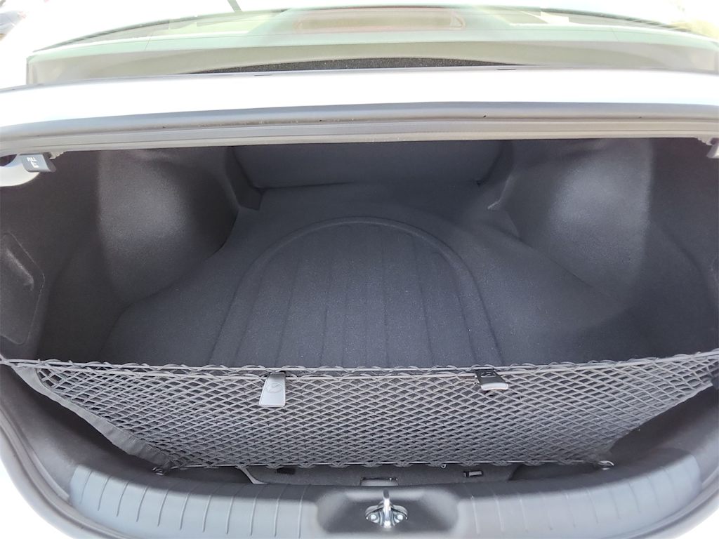 Thumbnail: 2025 Hyundai Elantra - 18