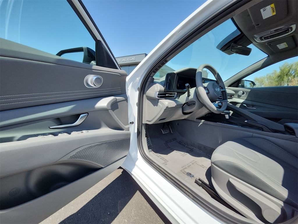 Thumbnail: 2025 Hyundai Elantra - 2