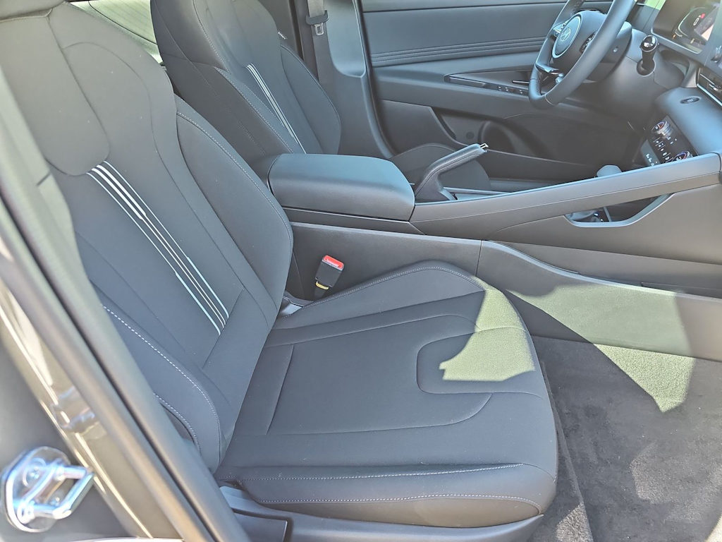 Thumbnail: 2026 Hyundai Elantra - 12