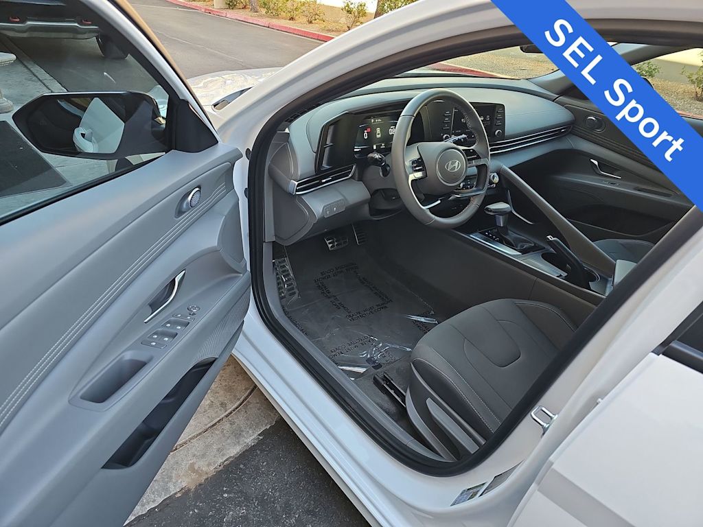 Thumbnail: 2025 Hyundai Elantra - 23