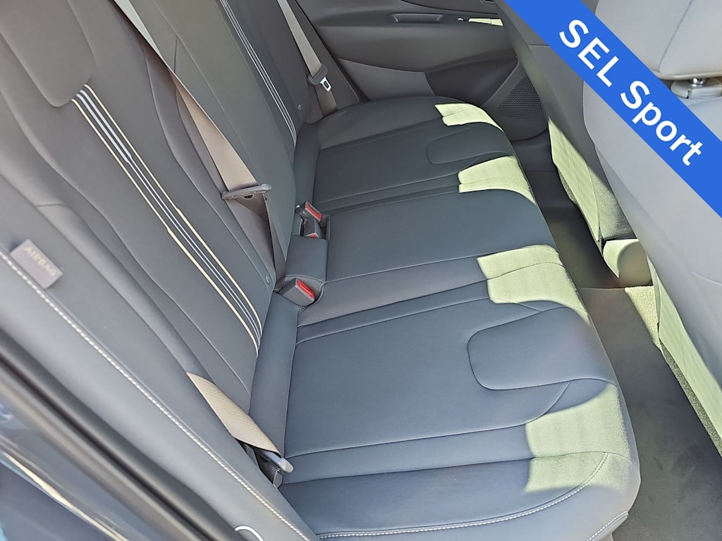 Thumbnail: 2025 Hyundai Elantra - 22