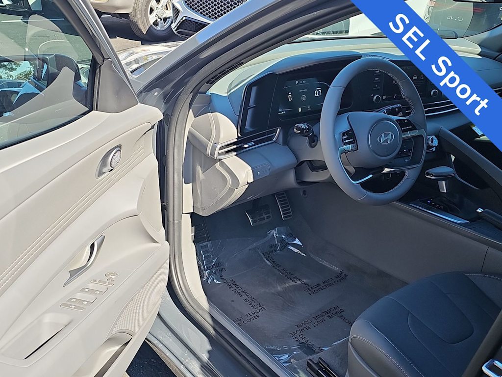 Thumbnail: 2025 Hyundai Elantra - 9
