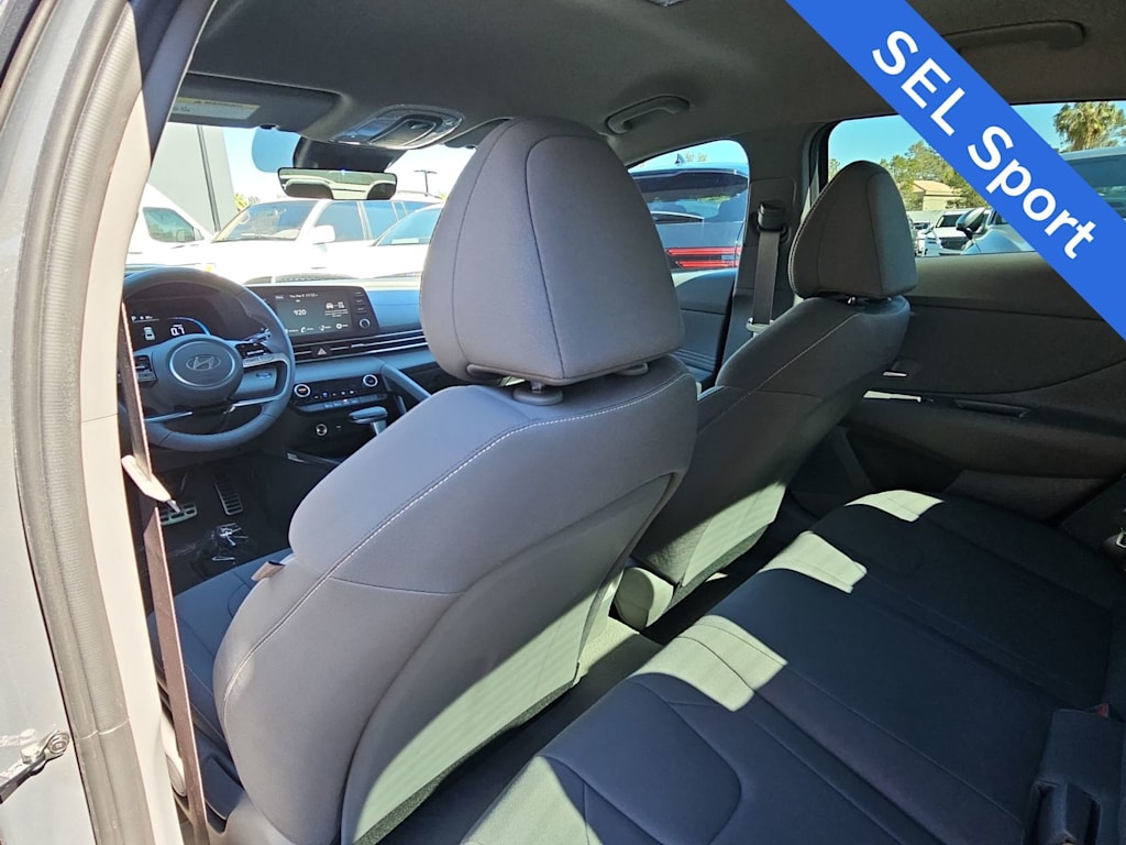 Thumbnail: 2025 Hyundai Elantra - 12