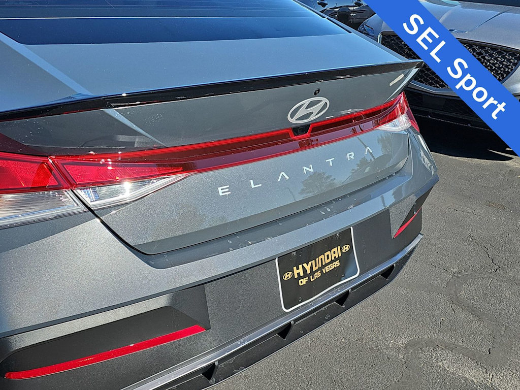 Thumbnail: 2025 Hyundai Elantra - 20